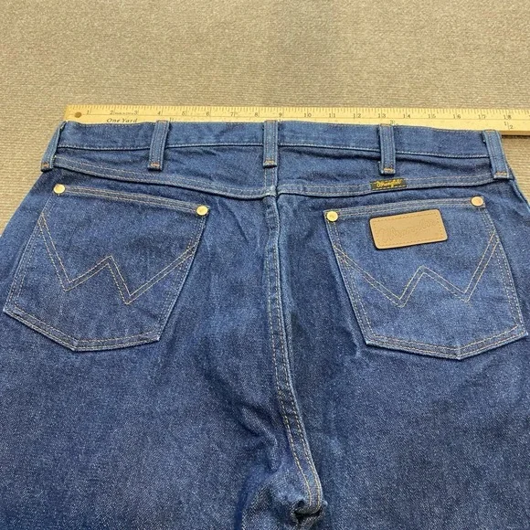 vtg Wrangler Jeans Mens 35x34 Faded Blue 13MWZ Cowboy Cut USA Made 80s Western
